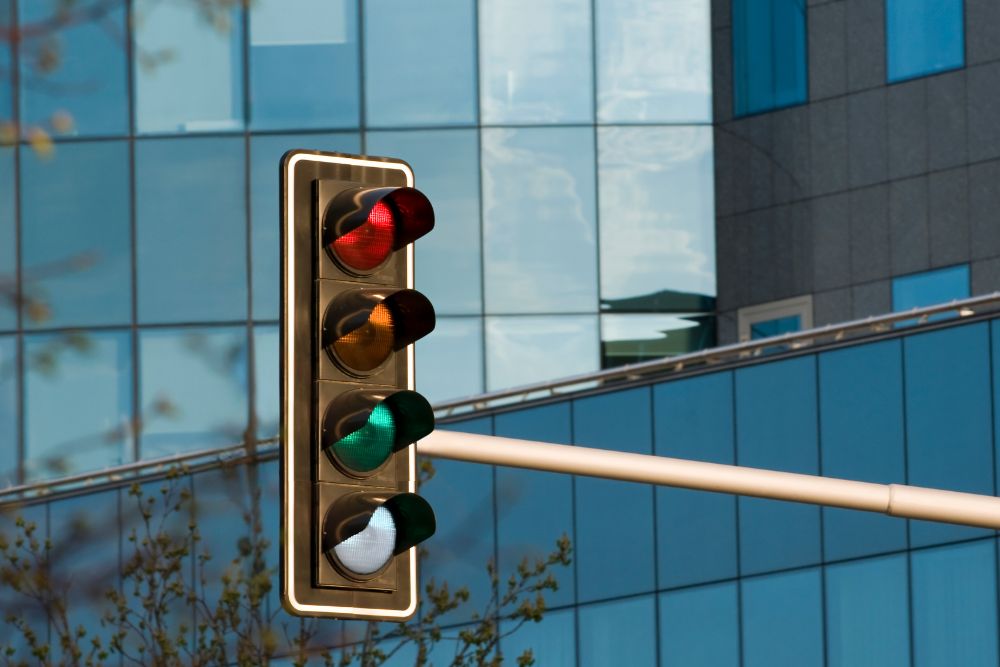 Traffic lights could soon have four colours